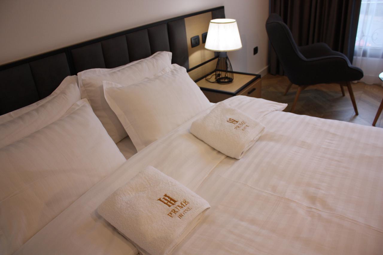 Prime Hotel Tirana Esterno foto