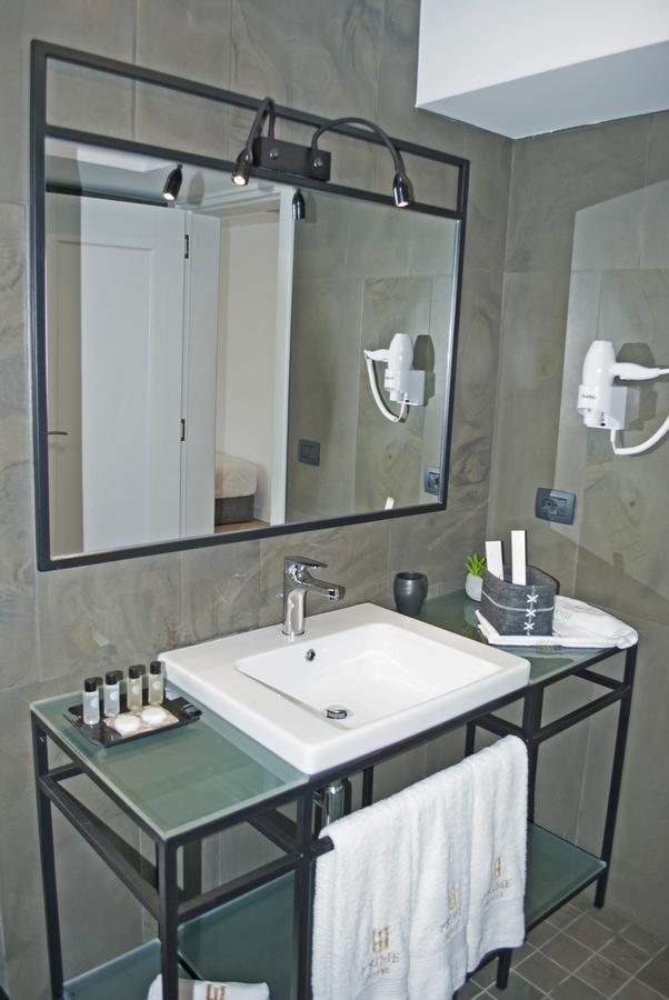 Prime Hotel Tirana Esterno foto